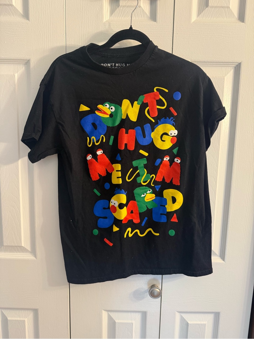 Spencer's Black Kids Multicolor 'Don't Hug Me I'm Scared' Graphic Tee